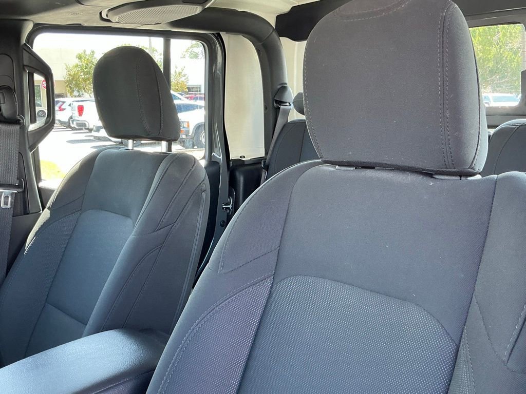 Used 2020 Jeep Gladiator Sport w/ Trailer Tow Package image 15