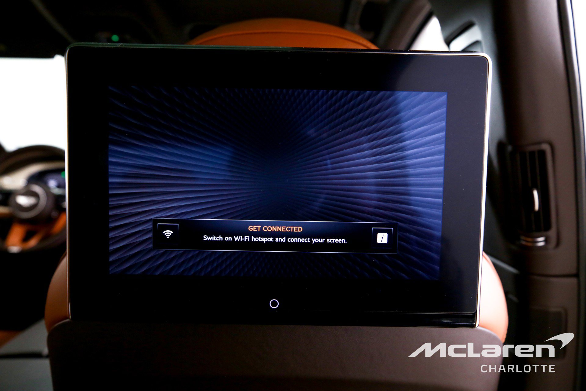 Used 2023 Bentley Bentayga Extended Wheelbase image 28