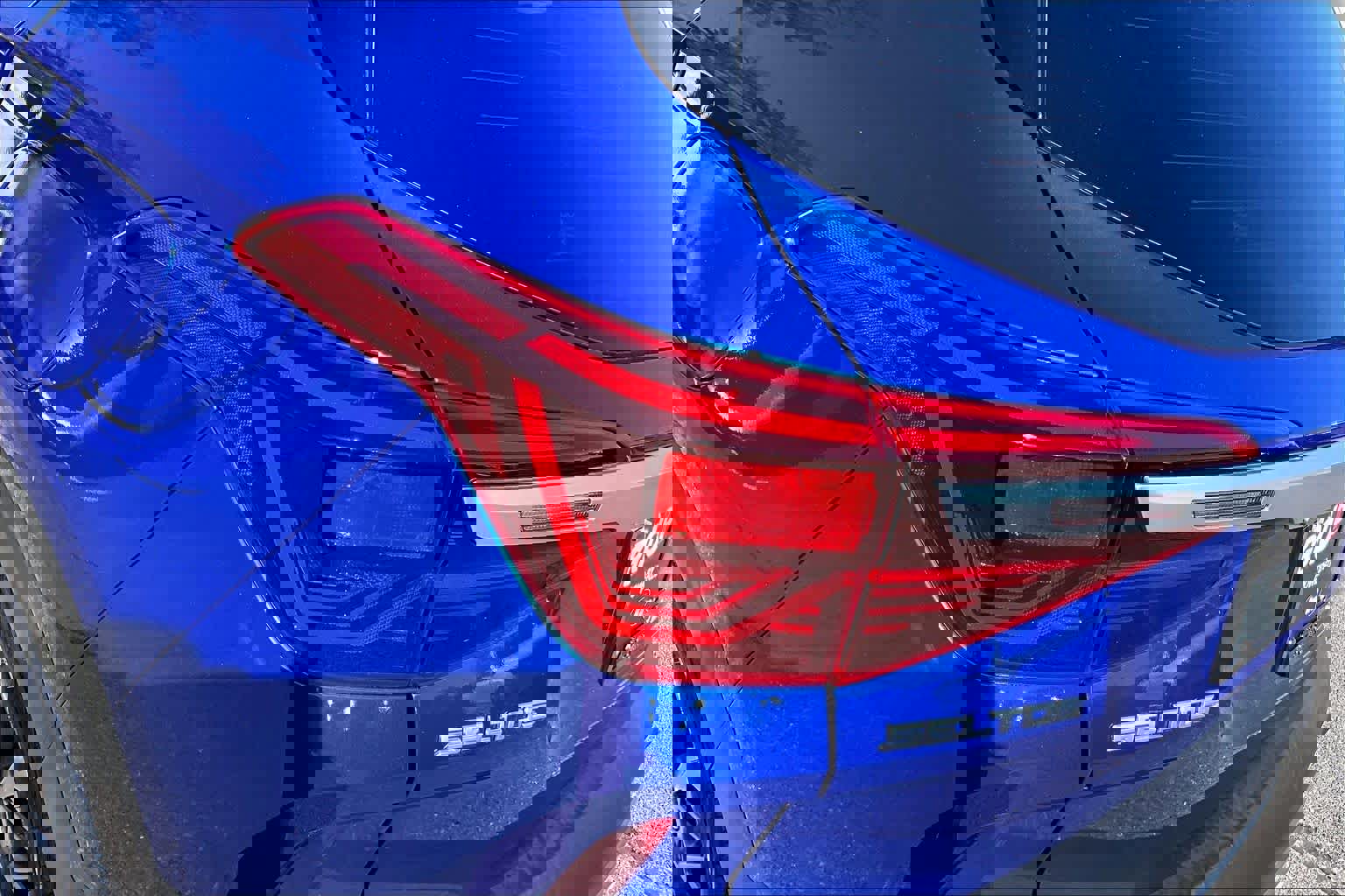 Used 2022 Kia Seltos Nightfall Edition image 27