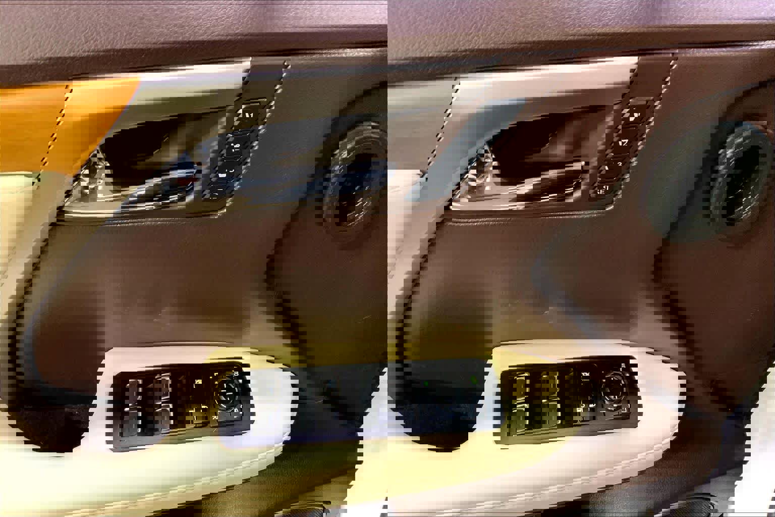 Used 2020 Lexus RX 350 AWD w/ Premium Package image 36