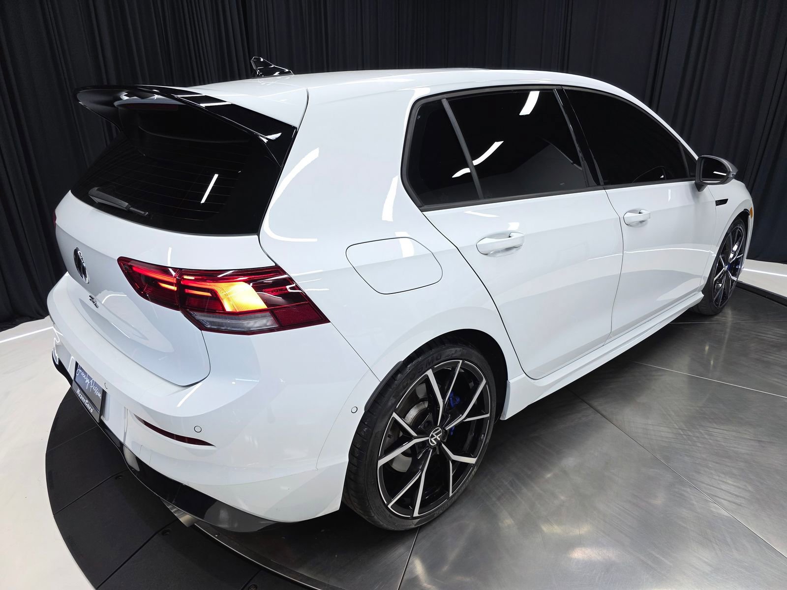 Used 2022 Volkswagen Golf R image 49