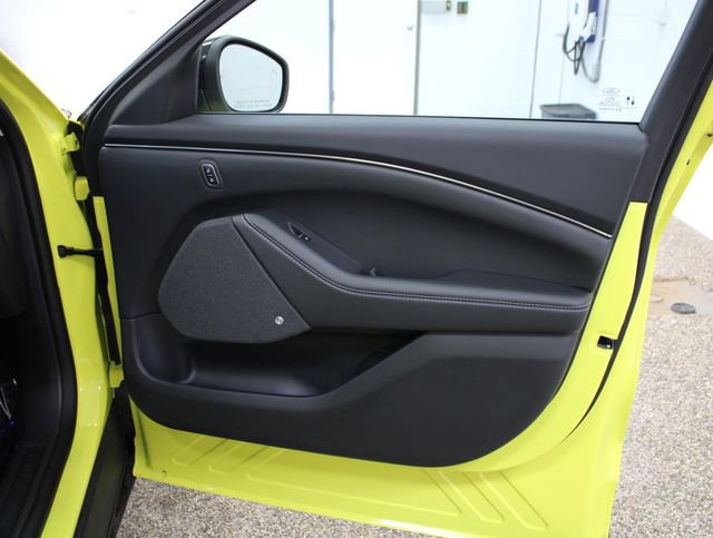 Used 2025 Ford Mustang Mach-E Premium image 22