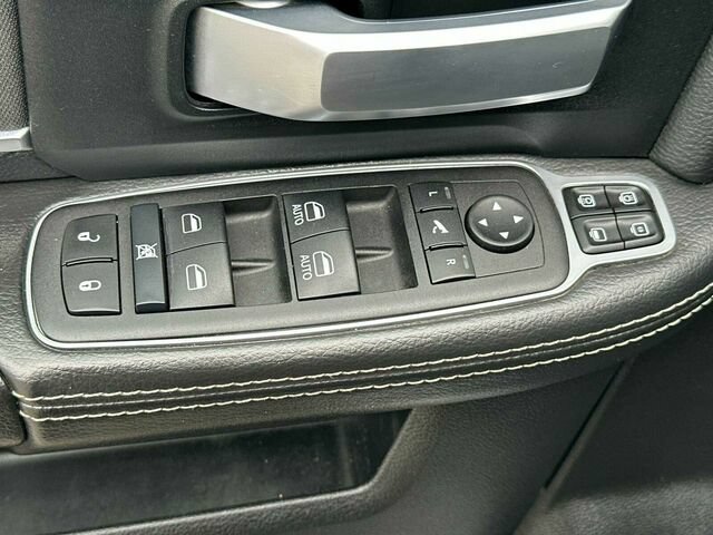 Used 2024 RAM 2500 Big Horn AWD/4WD image 13