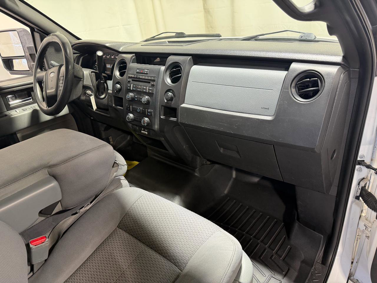 Used 2013 Ford F150 STX w/ Mid Equipment Group AWD/4WD image 10