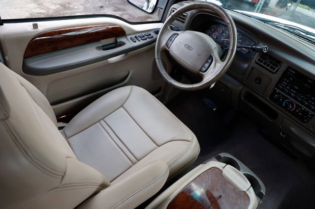 Used 2000 Ford Excursion Limited image 23