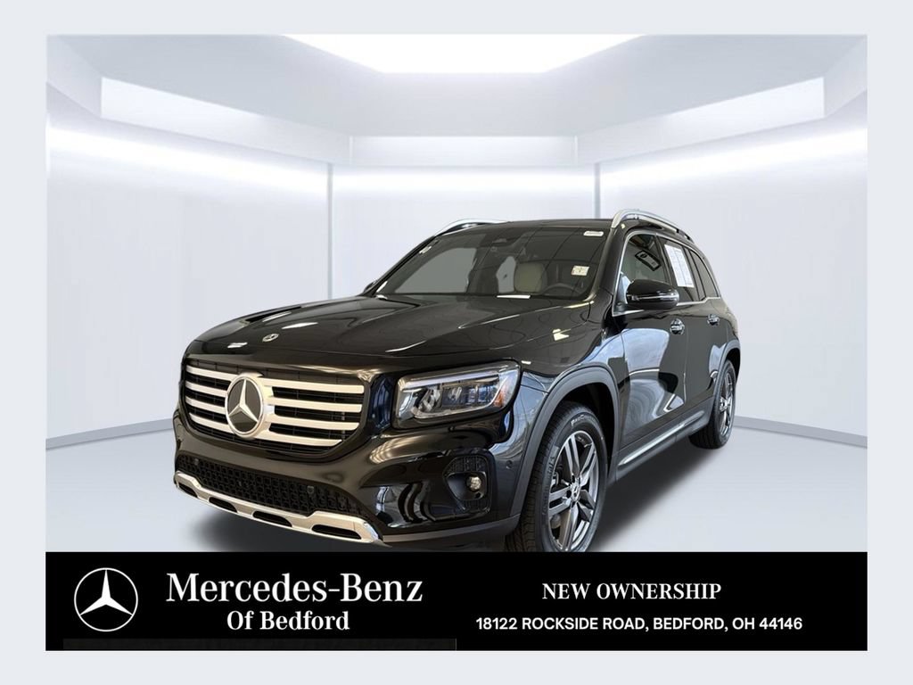 Used 2026 Mercedes-Benz GLB 250 4MATIC image 1