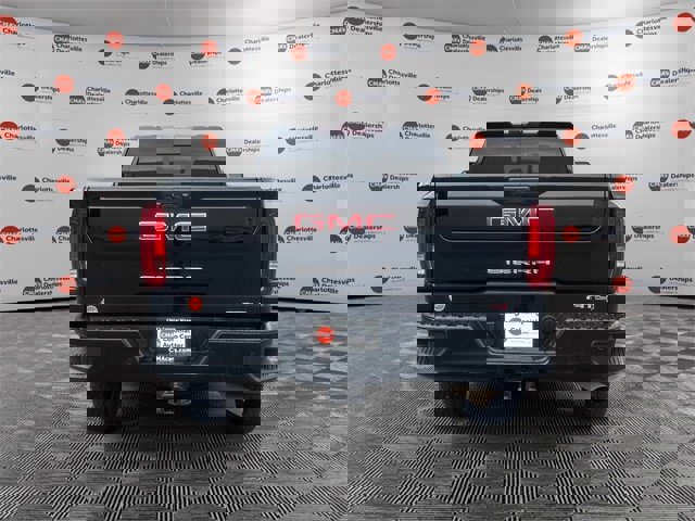 Used 2021 GMC Sierra 2500 AT4 w/ AT4 Preferred Package image 4