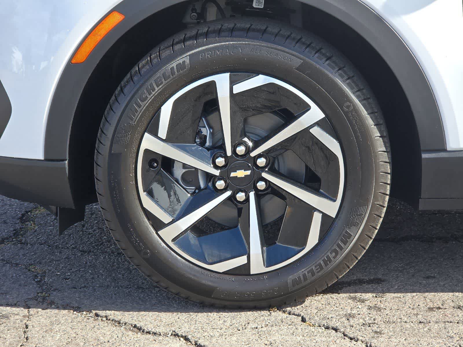 New 2026 Chevrolet Equinox EV LT AWD/4WD image 25
