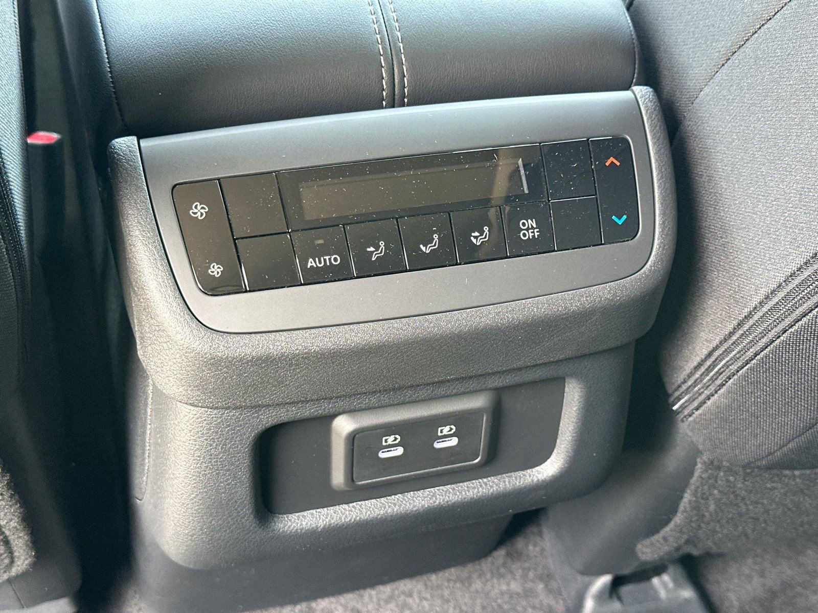 New 2026 Nissan Pathfinder SV w/ SV Premium Package FWD image 22