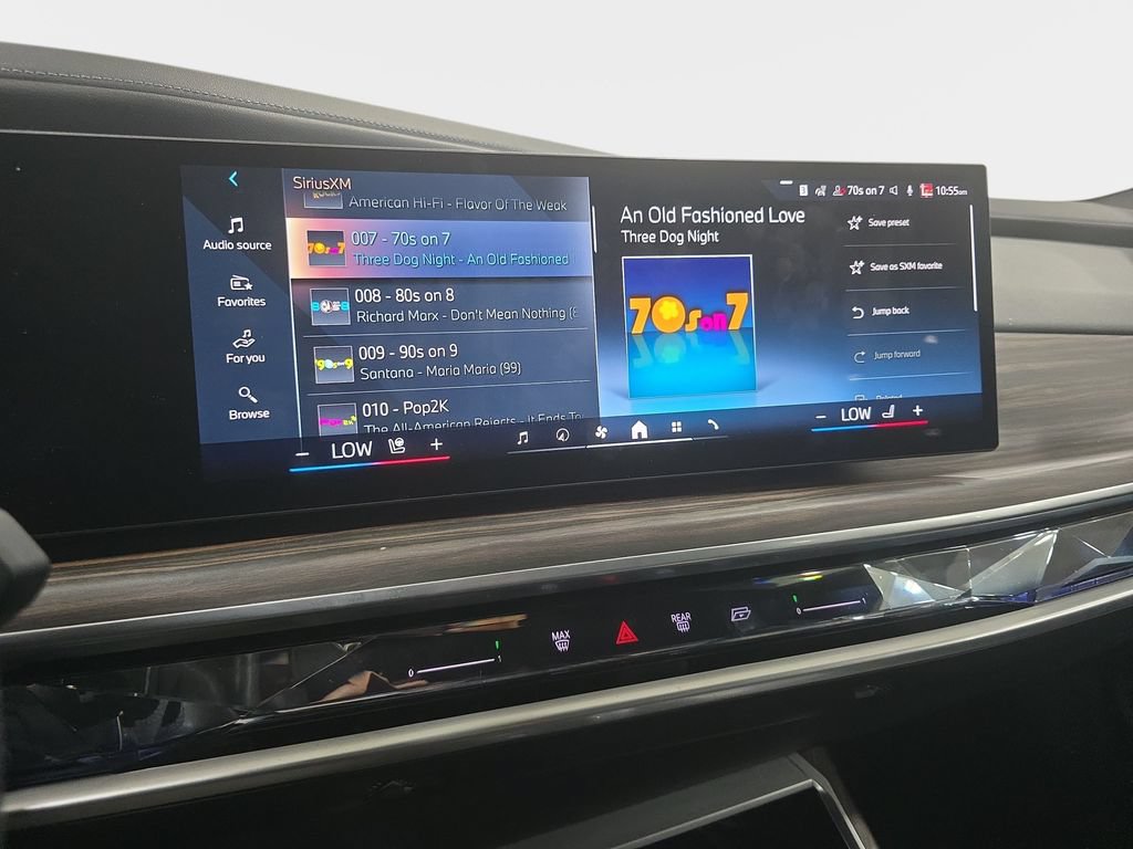 Certified 2023 BMW 760i xDrive AWD/4WD image 13