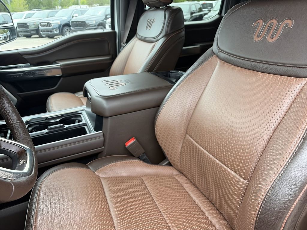Used 2025 Ford F250 King Ranch w/ FX4 Off-Road Package image 12