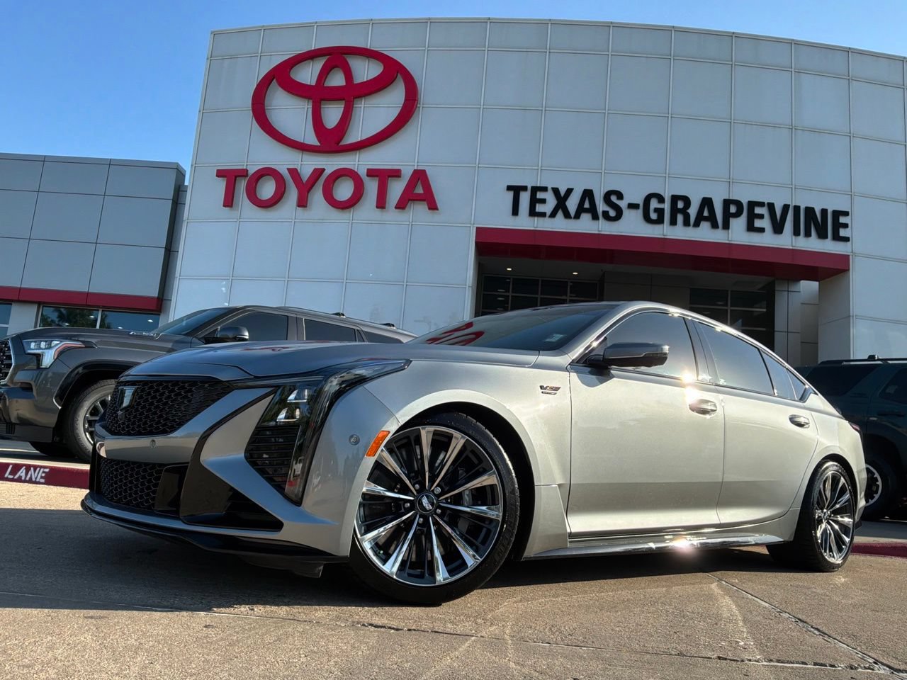 Used 2026 Cadillac CT5 V Blackwing w/ Super Cruise 1 Package RWD image 2