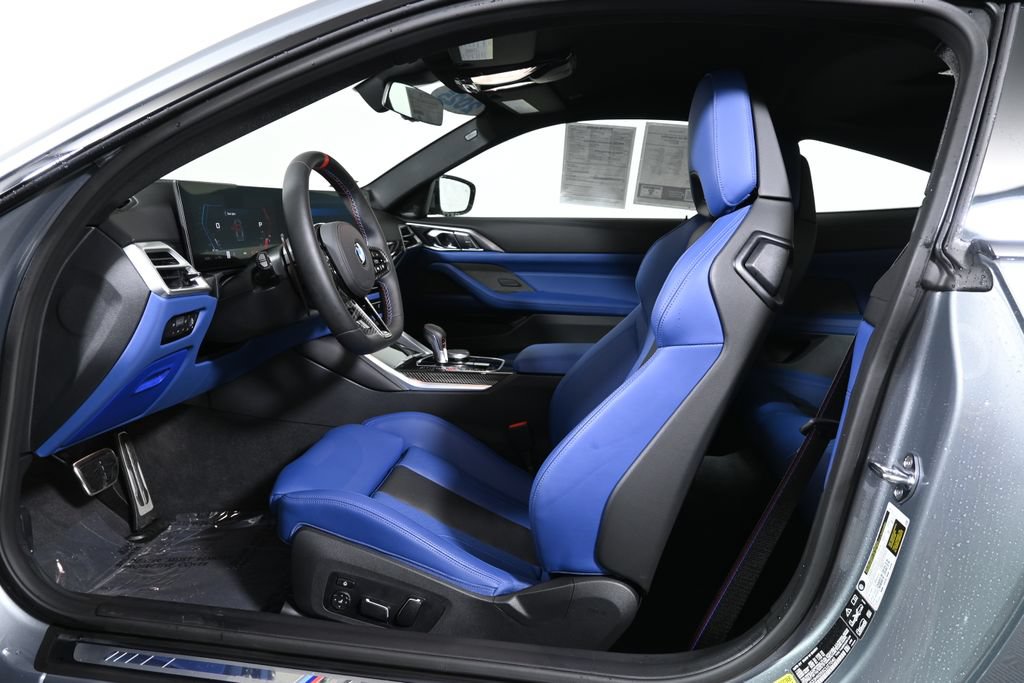 Used 2025 BMW M4 xDrive Competition w/ Parking Assistance Package AWD/4WD image 3