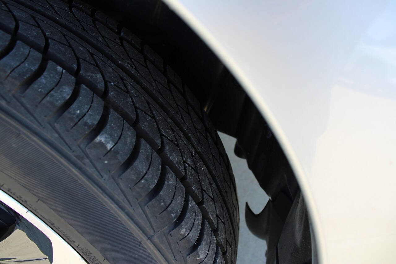 Used 2017 Subaru Forester 2.5i Premium image 12