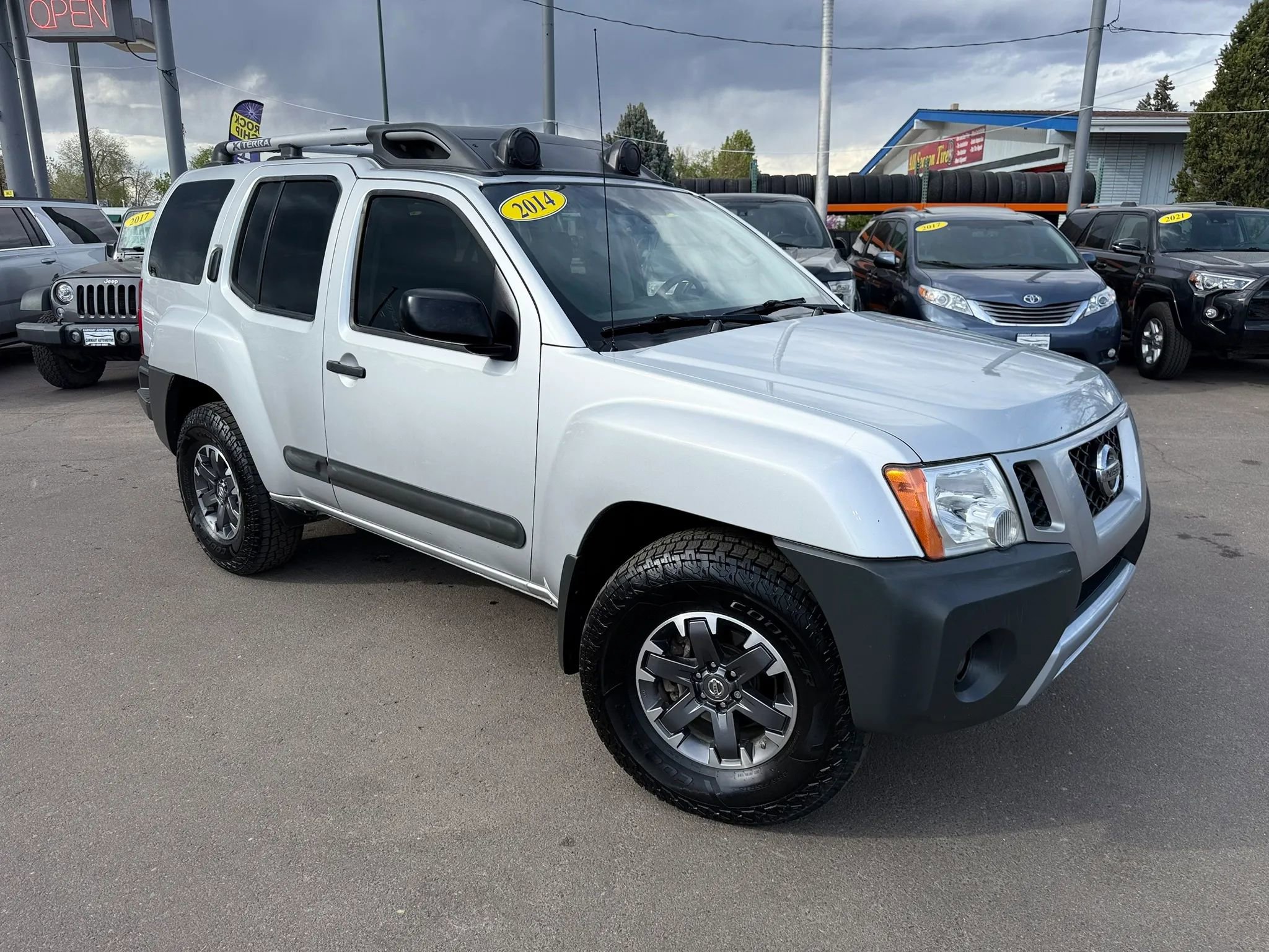 Used 2014 Nissan Xterra PRO-4X w/ Nevada Tow Package AWD/4WD image 3