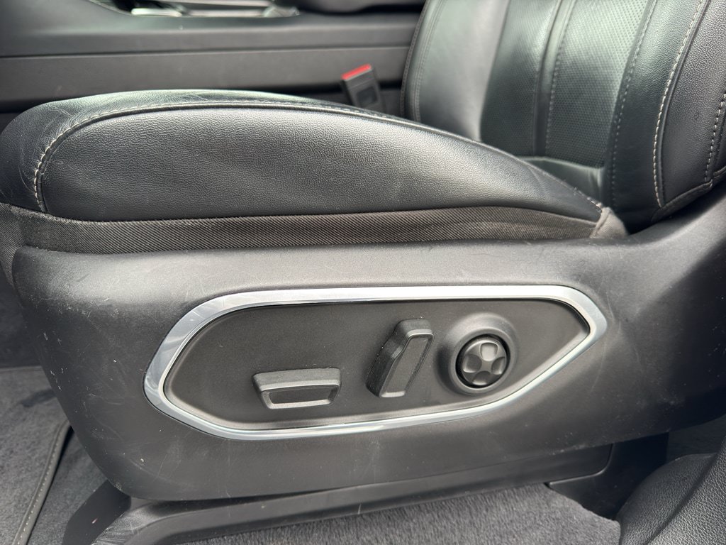 Used 2023 Jeep Wagoneer 4WD image 14
