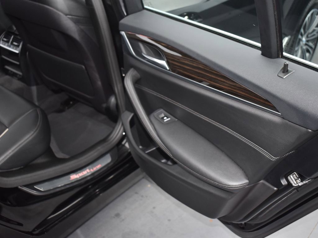 Used 2019 BMW 530i xDrive w/ Convenience Package image 16