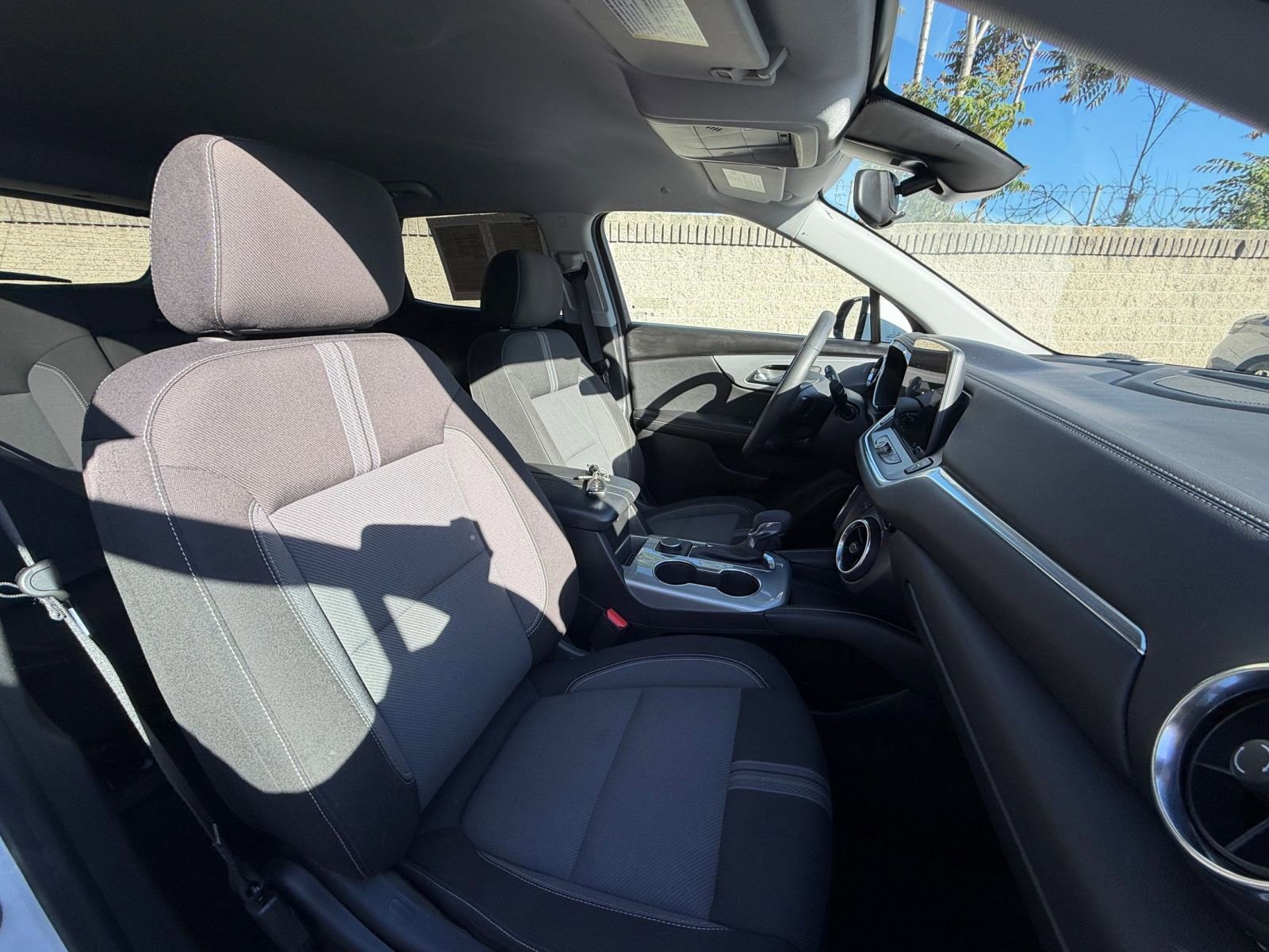 Used 2025 Chevrolet Blazer LT image 37