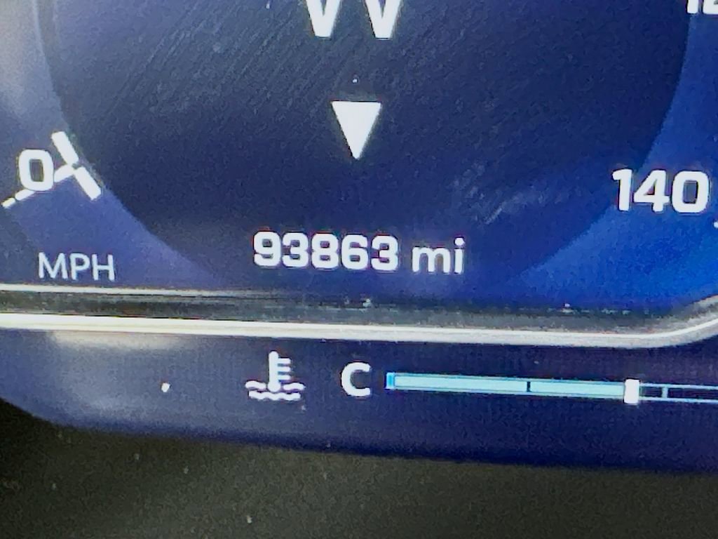 Used 2022 Chevrolet Suburban High Country image 36