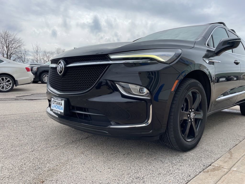 Used 2023 Buick Enclave Essence w/ Experience Buick Package image 17