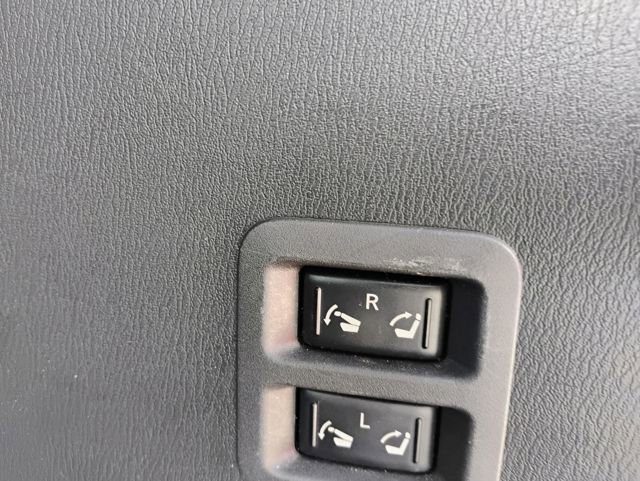 Used 2019 Nissan Armada Platinum w/ Captain's Chairs Package image 10