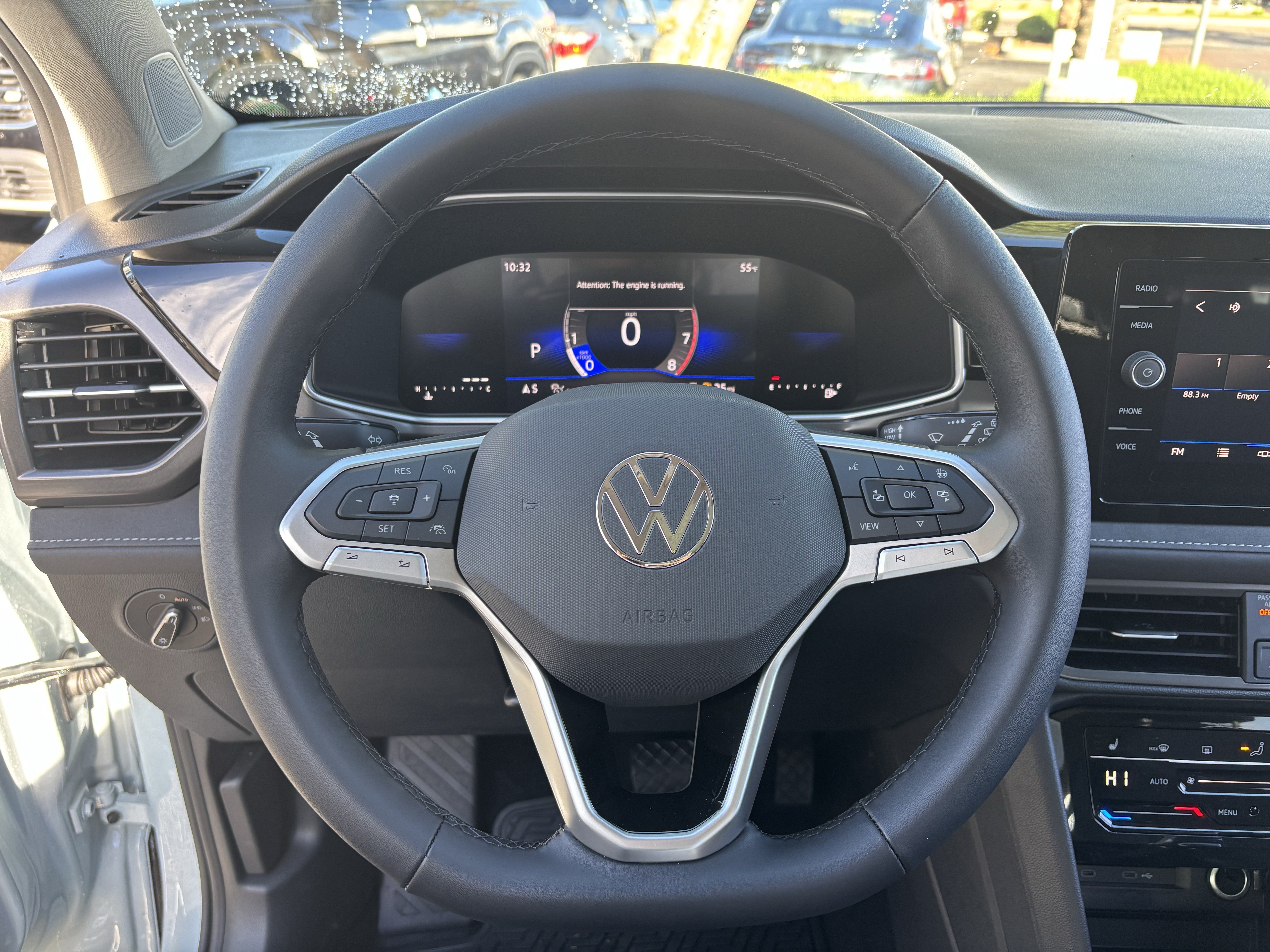 New 2026 Volkswagen Taos SE FWD image 21