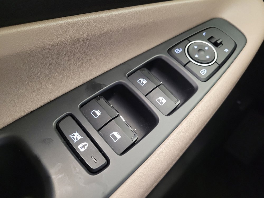 Used 2019 Hyundai Santa Fe SEL FWD image 27