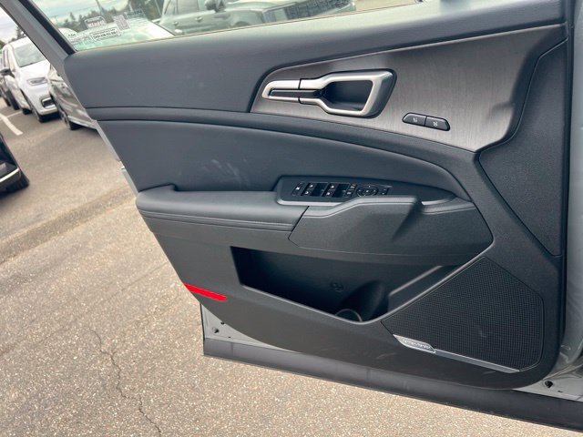 New 2026 Kia Sportage X-Line w/ X-Line Technology Package AWD/4WD image 17
