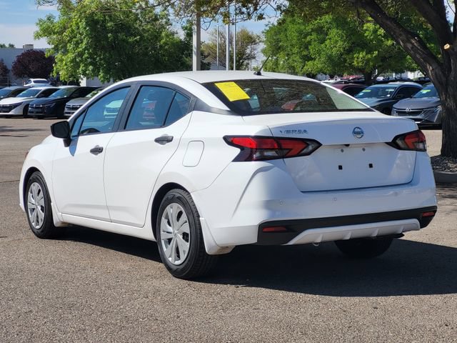 Used 2020 Nissan Versa S FWD image 3