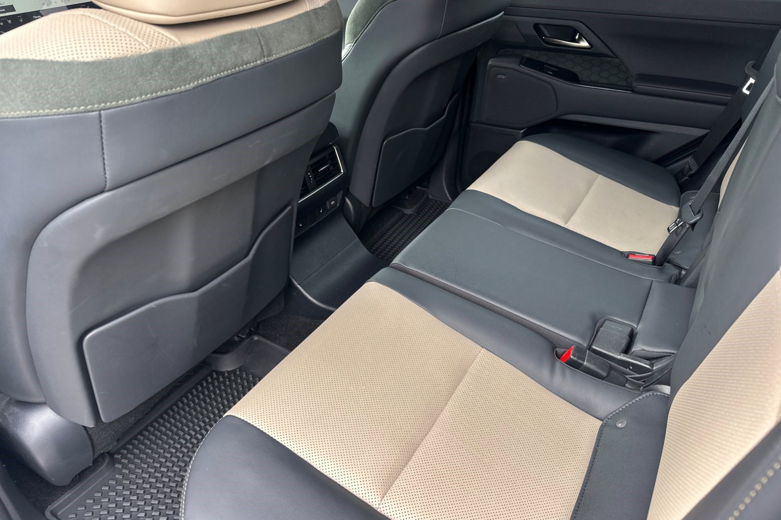 Used 2024 Lexus GX 550 image 15