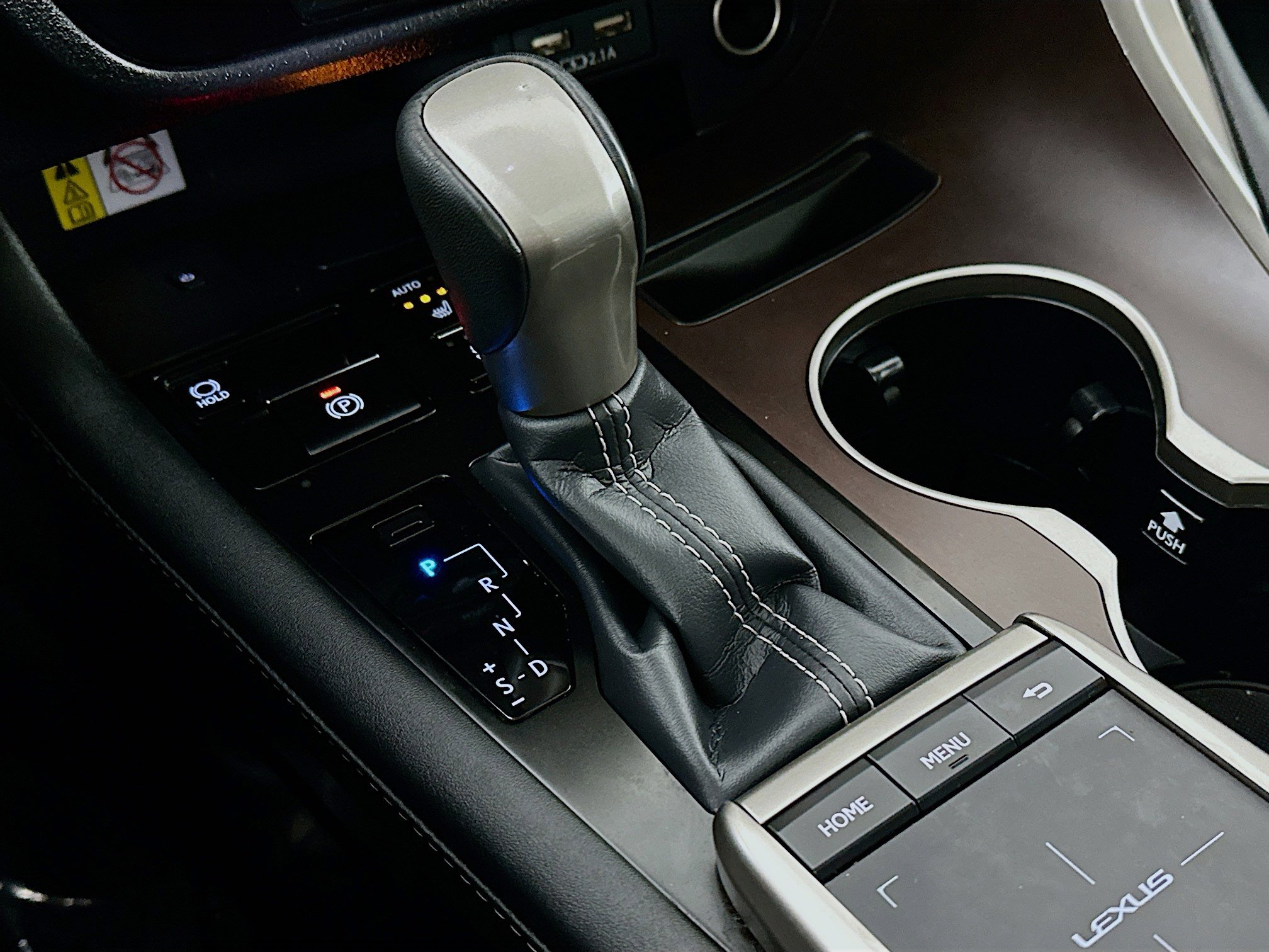 Certified 2022 Lexus RX 450h AWD w/ Premium Package image 16