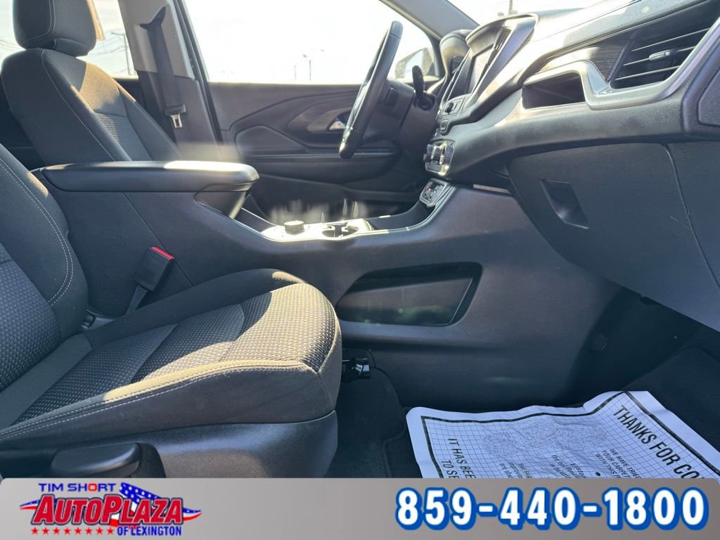 Used 2023 GMC Terrain SLE w/ Driver Convenience Package image 44