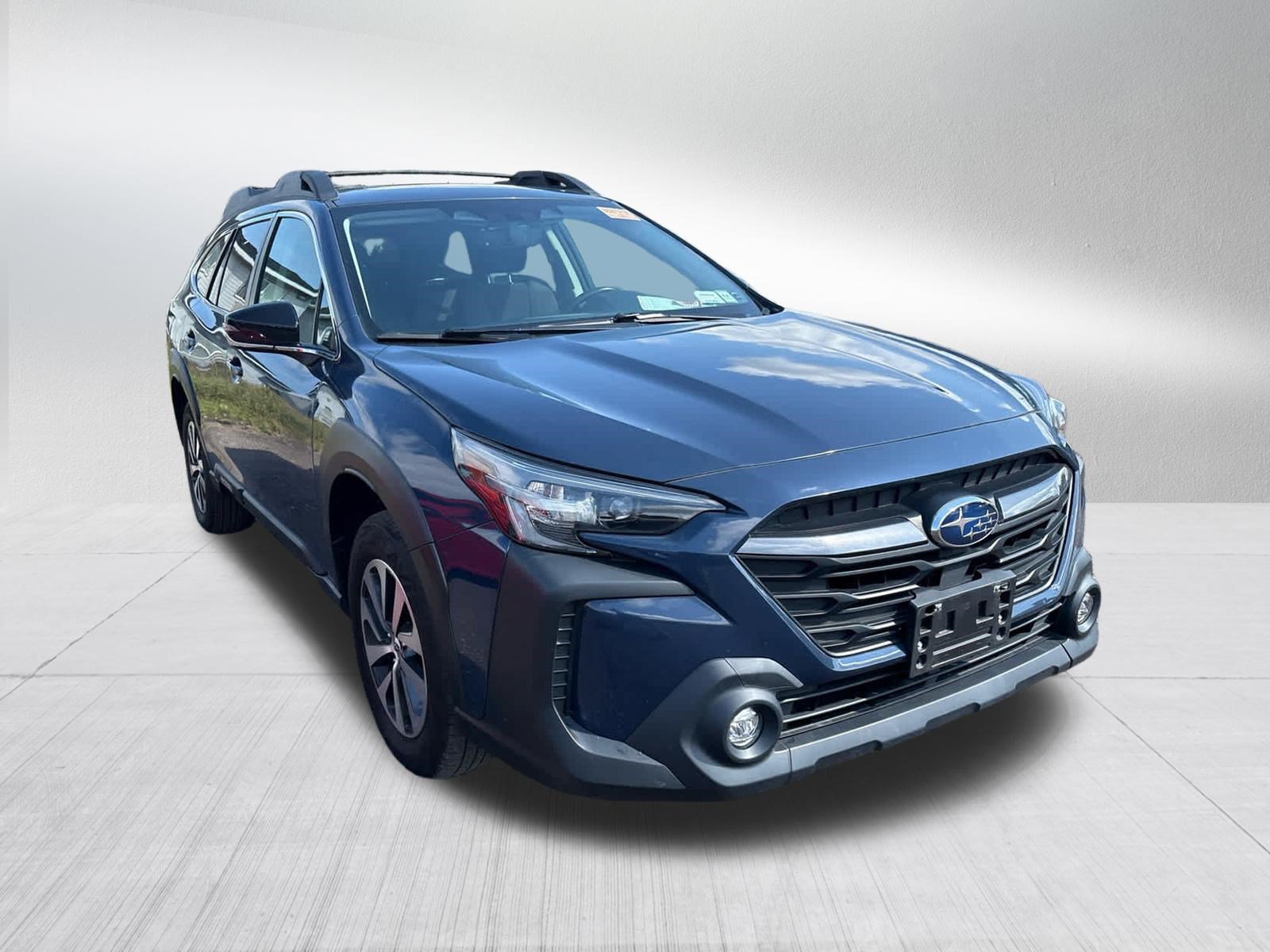 Used 2024 Subaru Outback Premium AWD/4WD image 6