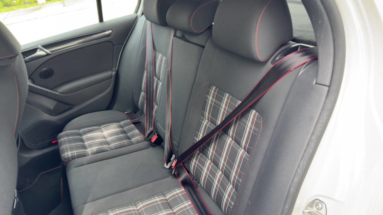 Used 2013 Volkswagen Golf 4-Door image 29