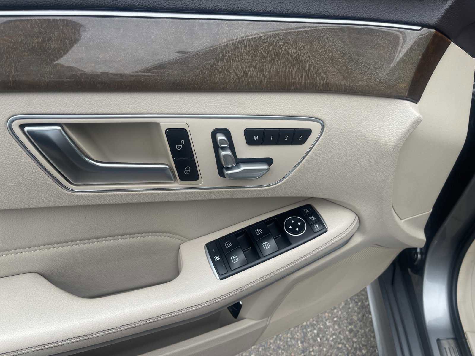 Used 2015 Mercedes-Benz E 350 Sedan image 18