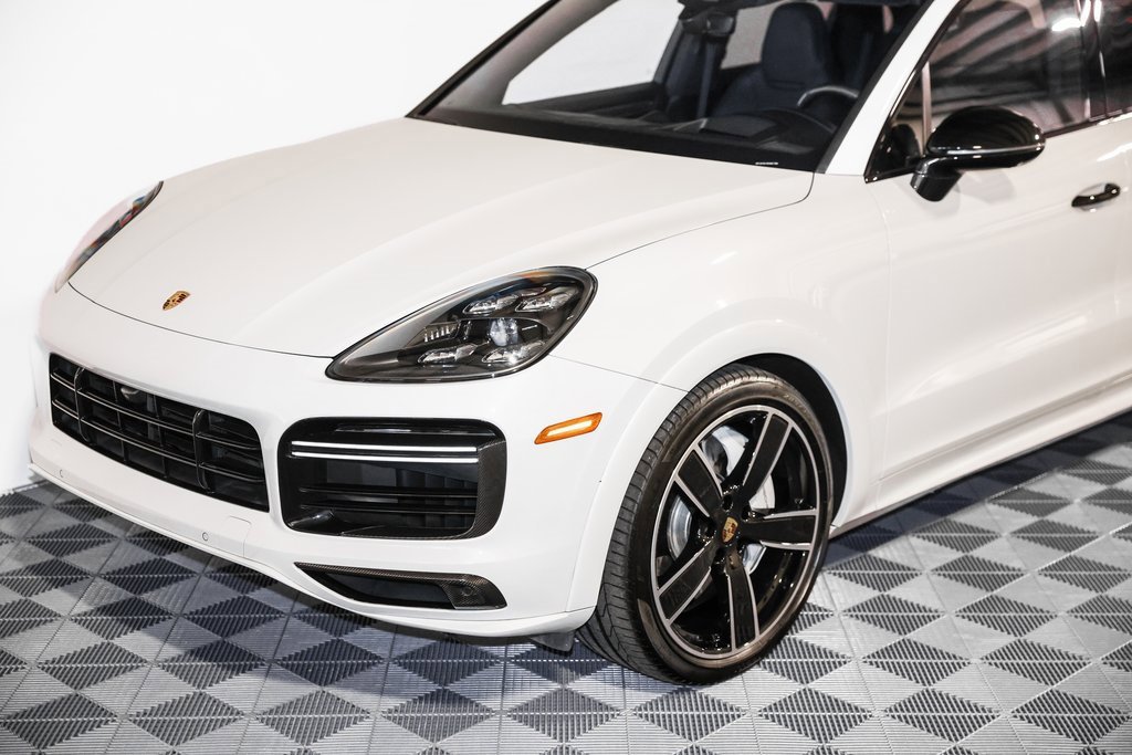 Used 2019 Porsche Cayenne Turbo image 17