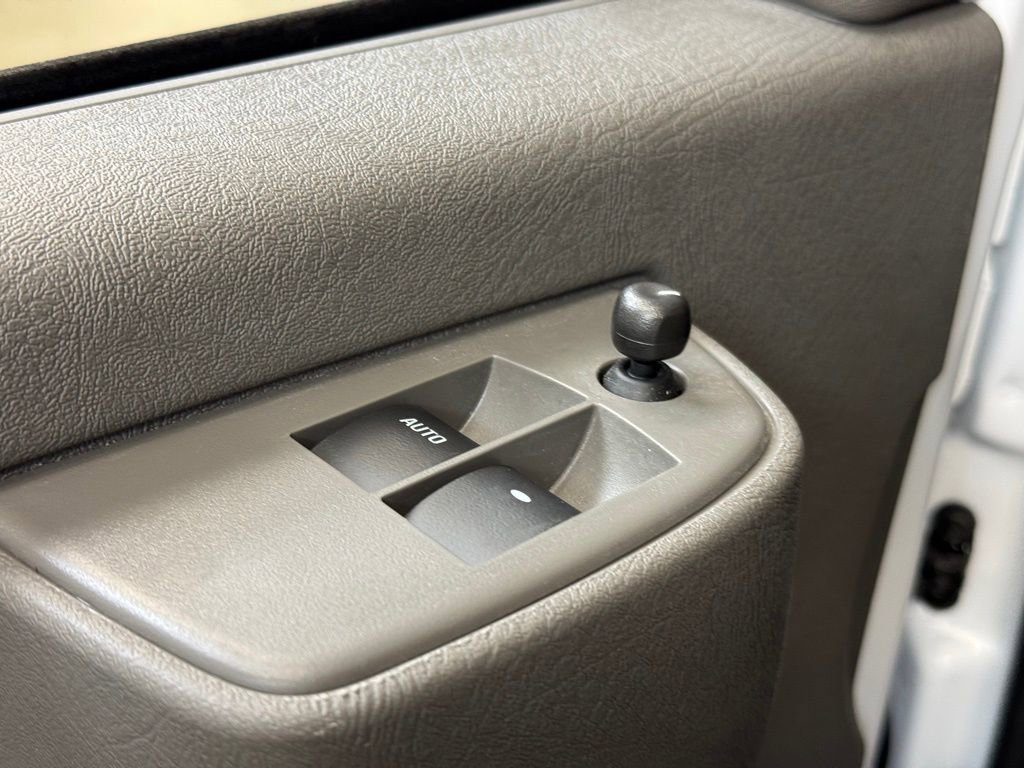 New 2025 GMC Savana 2500 image 10