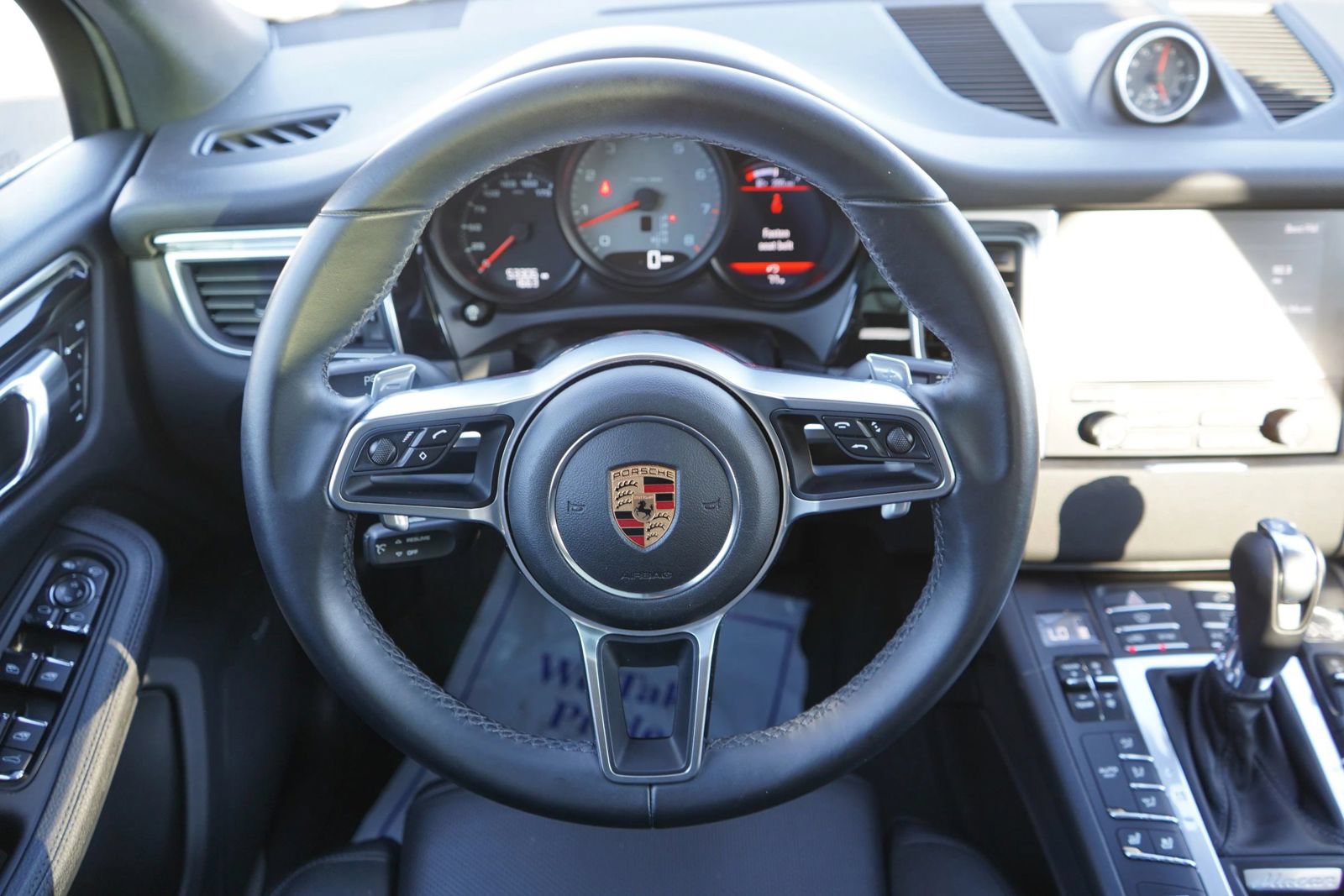 Used 2018 Porsche Macan S AWD/4WD image 17