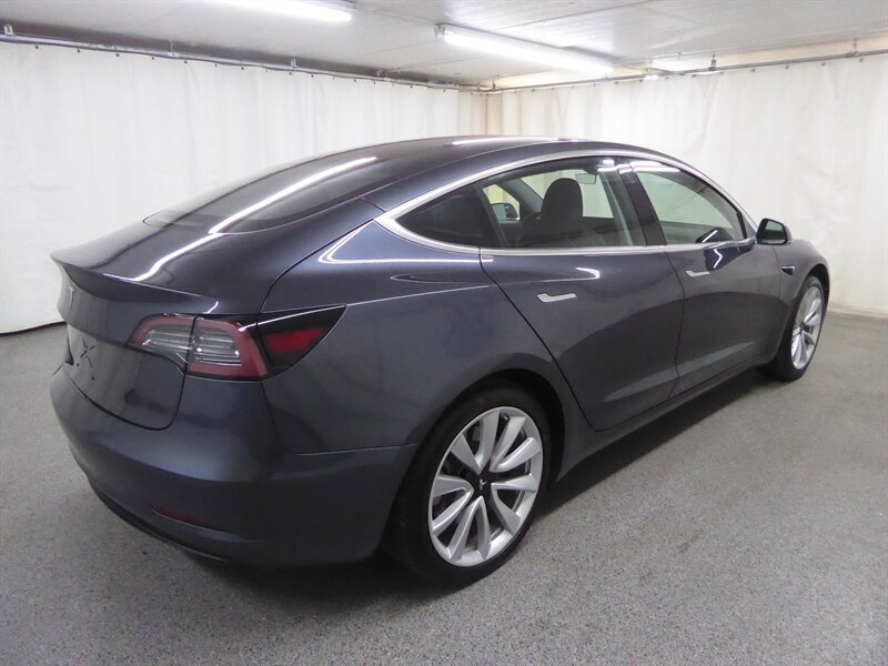 Used 2018 Tesla Model 3 Long Range RWD image 7