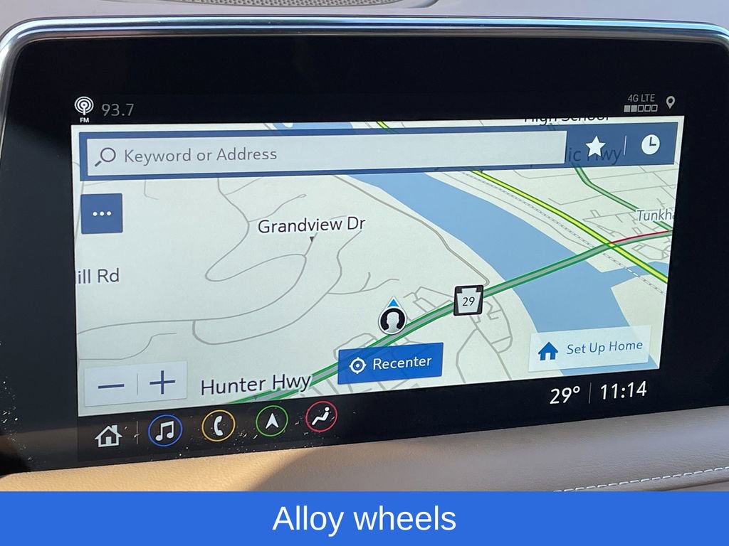 Used 2021 Chevrolet Suburban Premier image 16