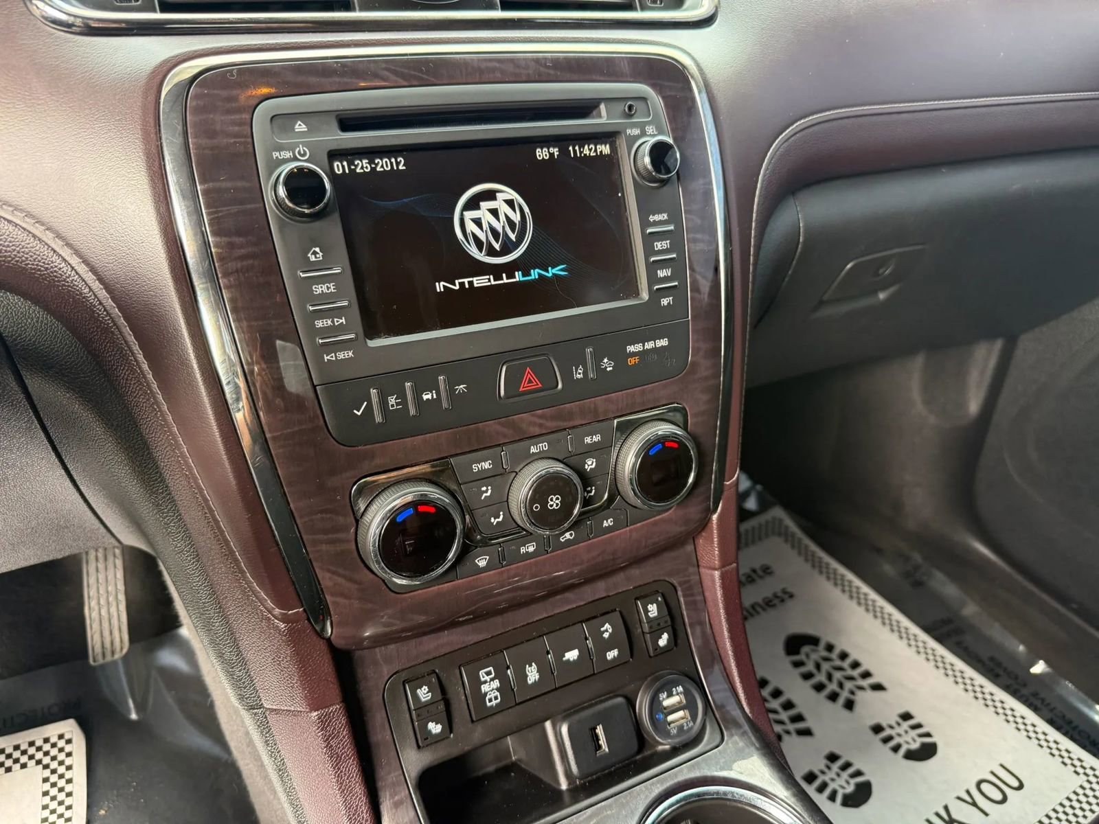 Used 2015 Buick Enclave Premium w/ Experience Buick Package FWD image 18