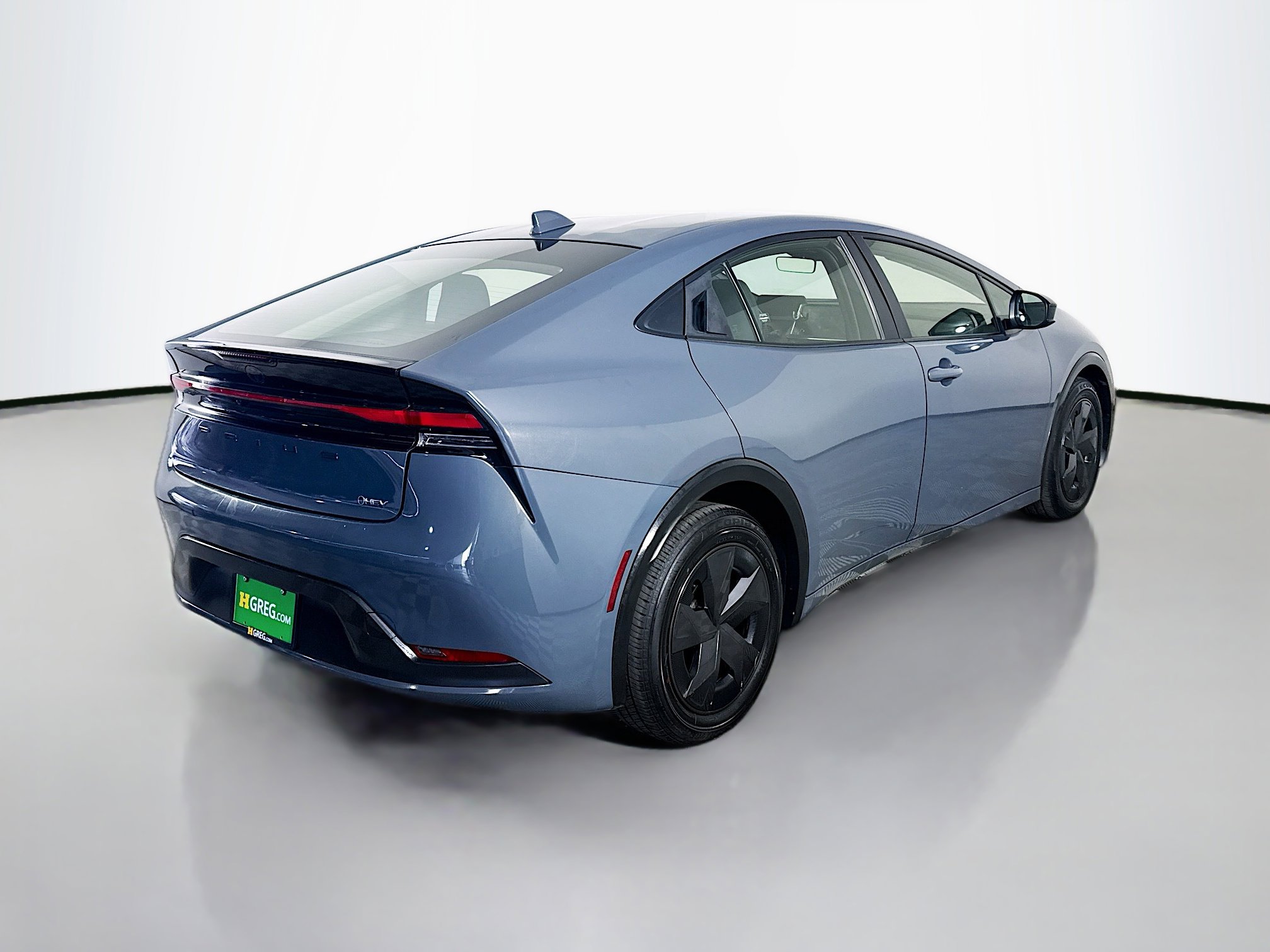 Used 2023 Toyota Prius LE image 10