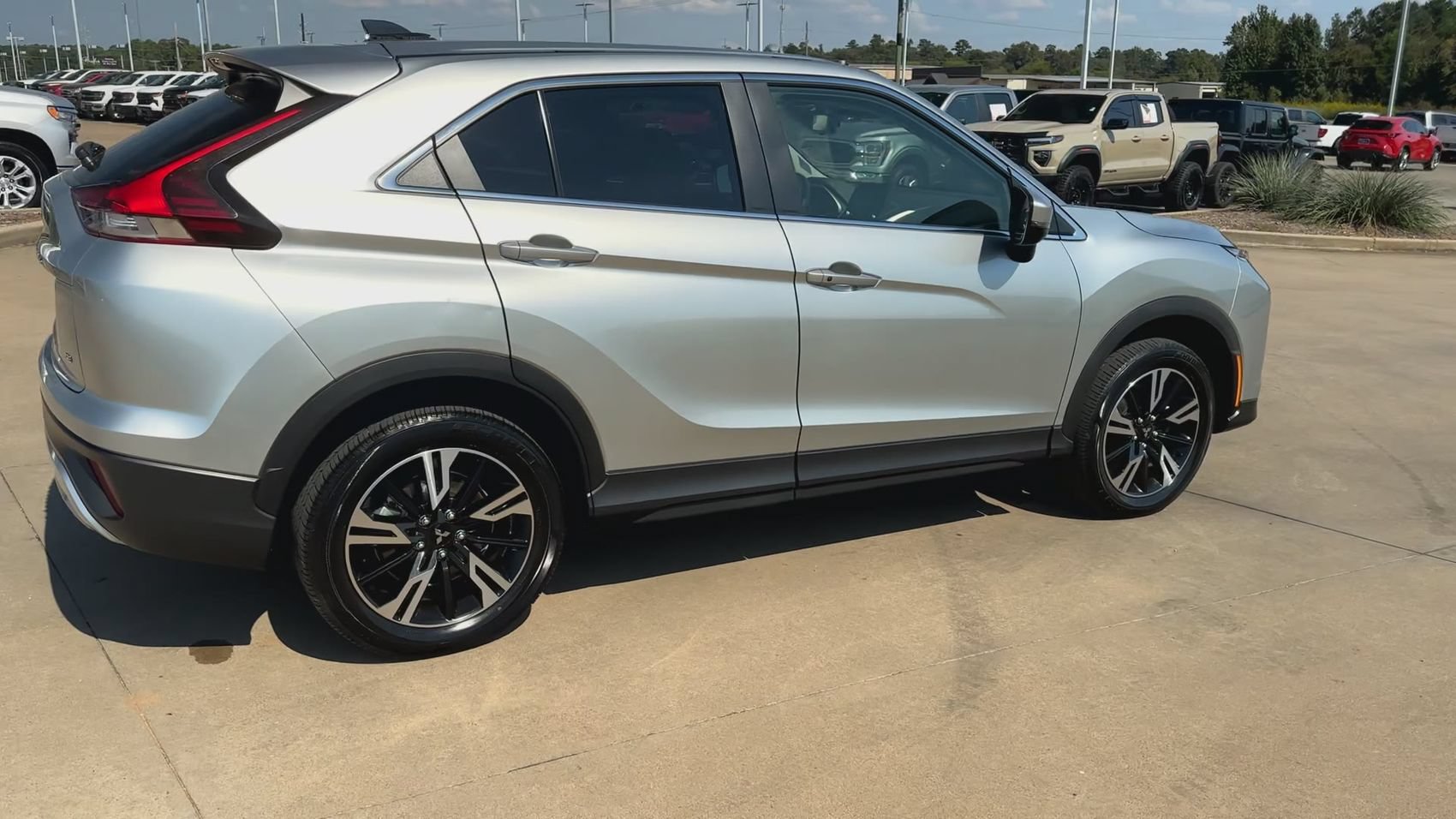 Used 2024 Mitsubishi Eclipse Cross SE AWD/4WD image 9