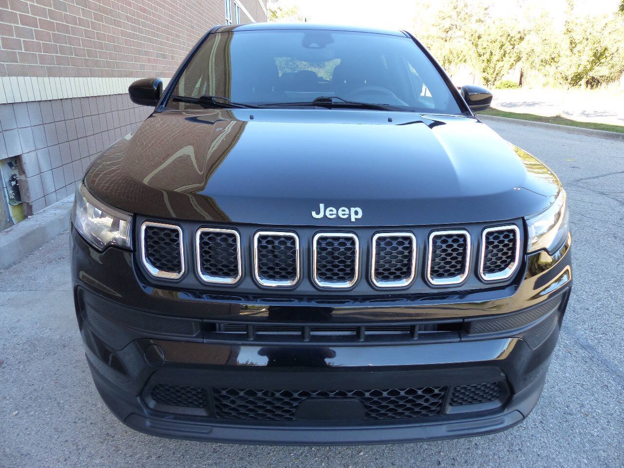 Used 2024 Jeep Compass Sport AWD/4WD image 6