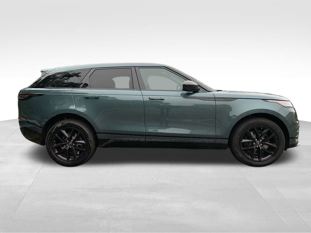 New 2026 Land Rover Range Rover Velar Dynamic SE image 4