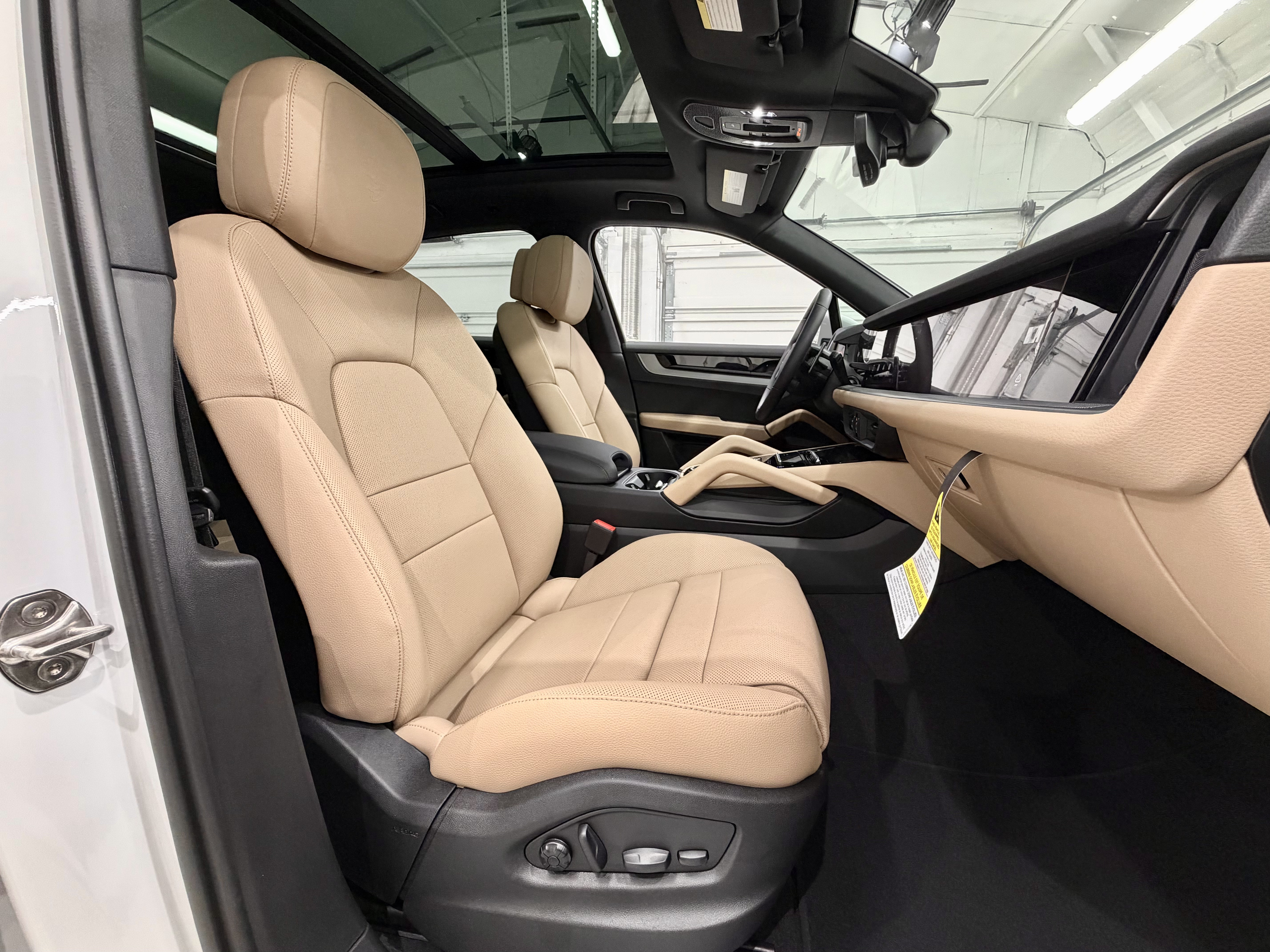 New 2026 Porsche Cayenne AWD/4WD image 23
