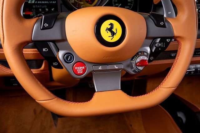 Used 2022 Ferrari F8 Tributo image 28