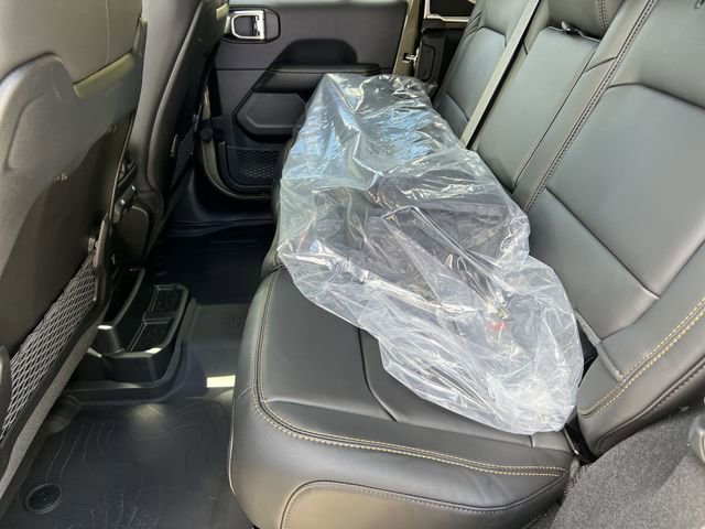 New 2025 Jeep Wrangler Unlimited Rubicon 392 image 17