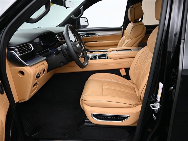 Used 2023 Jeep Grand Wagoneer Series III image 10