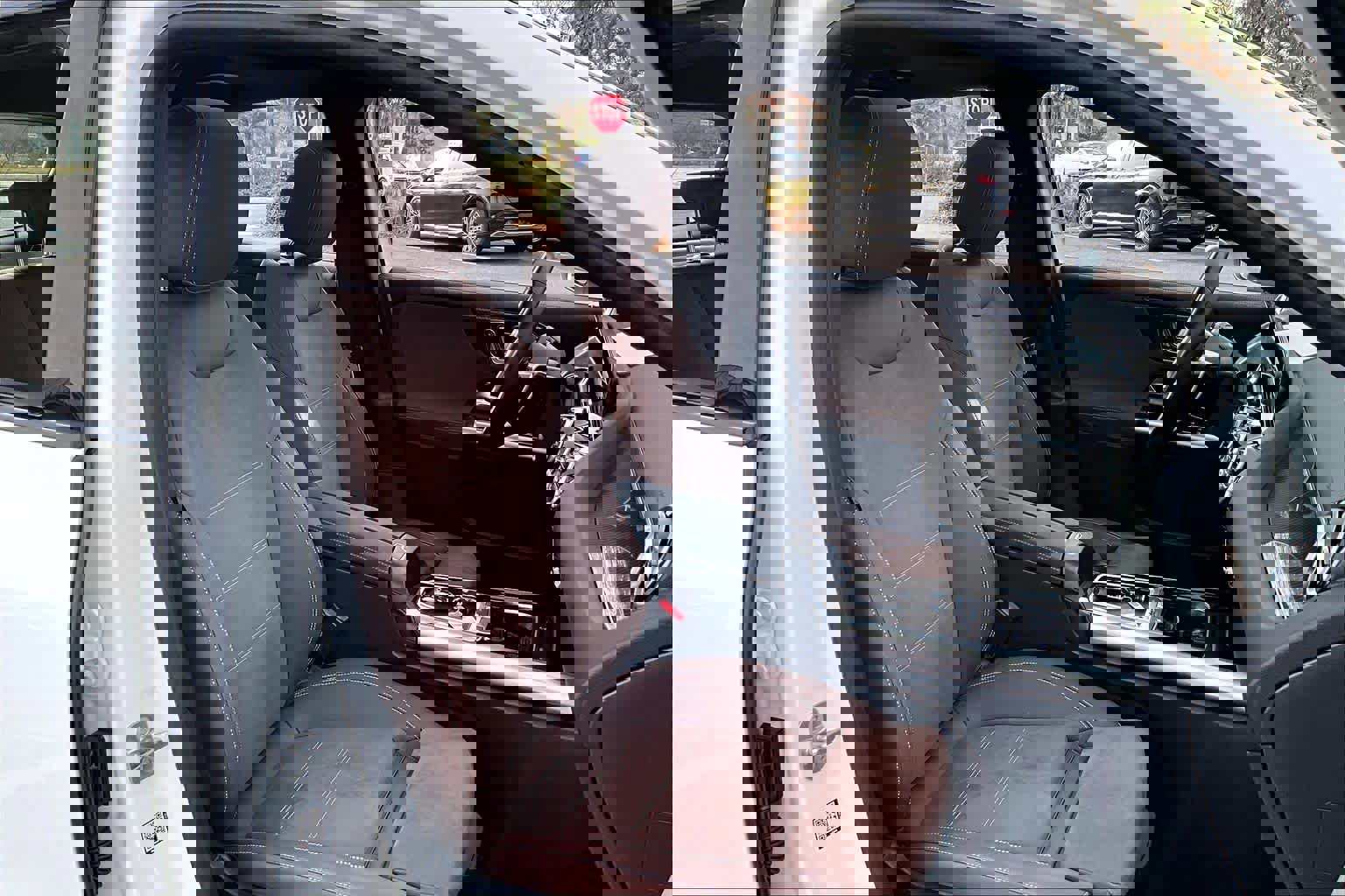 Certified 2025 Mercedes-Benz GLA 35 AMG 4MATIC image 9